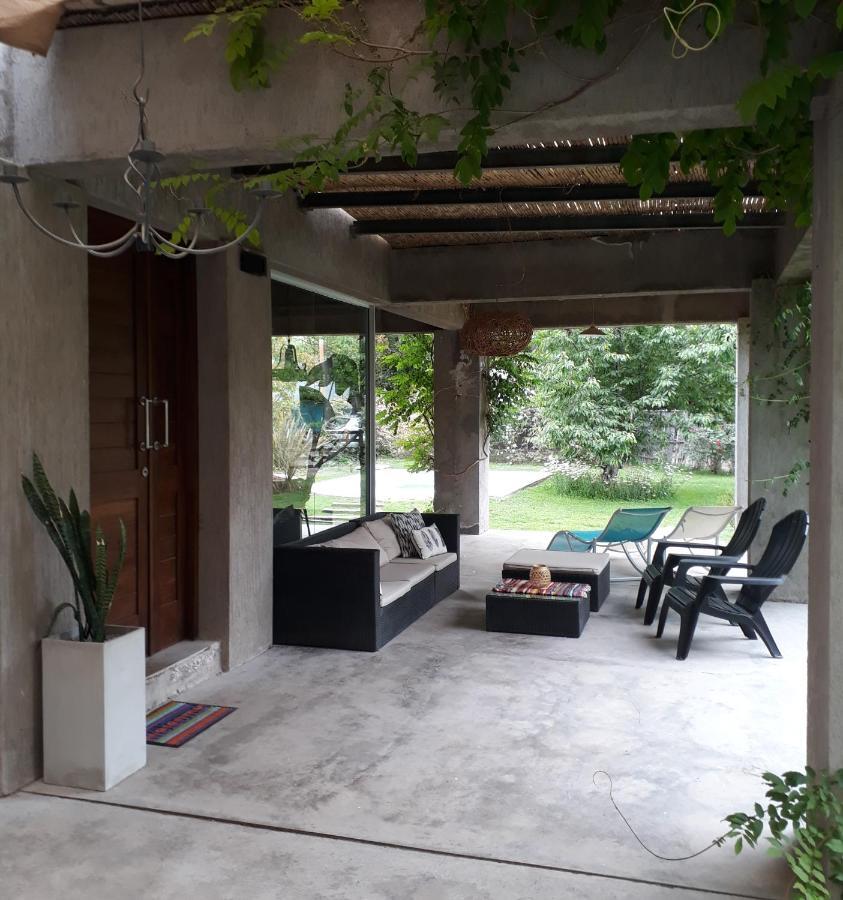 Casa Los Cerezos En Chacras De Coria Exterior photo